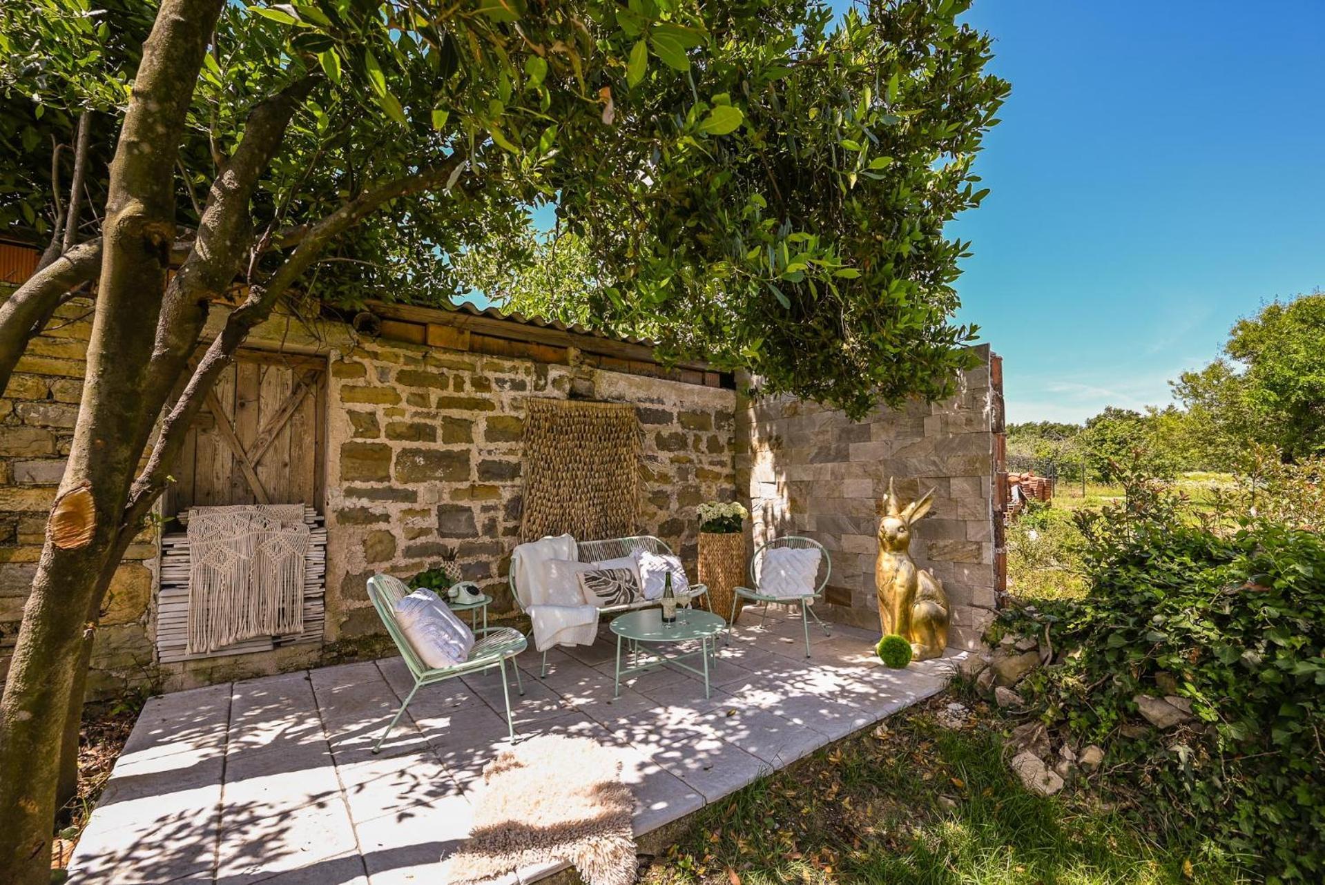איזולה Medanni - Boutique House In Nature With Pool מראה חיצוני תמונה